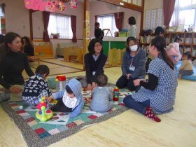 大きくなっているね。離乳食はどう？